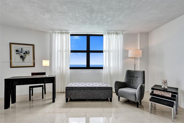 5420 N Ocean Drive 2201, Singer Island, FL 33404