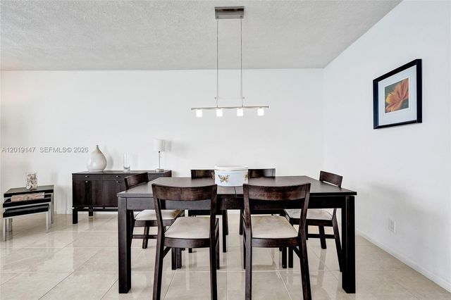 5420 N Ocean Drive 2201, Singer Island, FL 33404