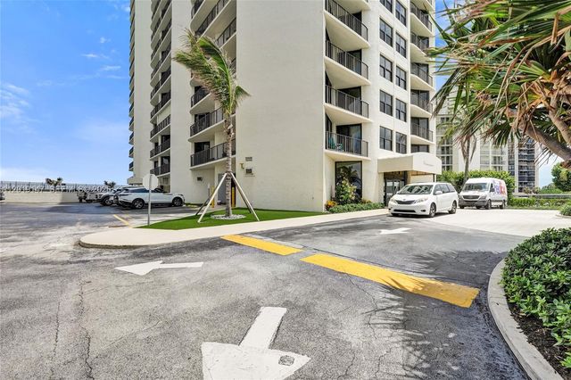 5420 N Ocean Drive 2201, Singer Island, FL 33404