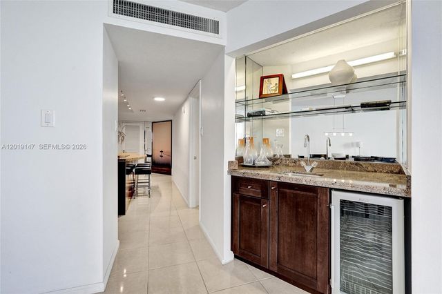 5420 N Ocean Drive 2201, Singer Island, FL 33404