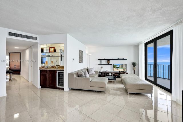 5420 N Ocean Drive 2201, Singer Island, FL 33404