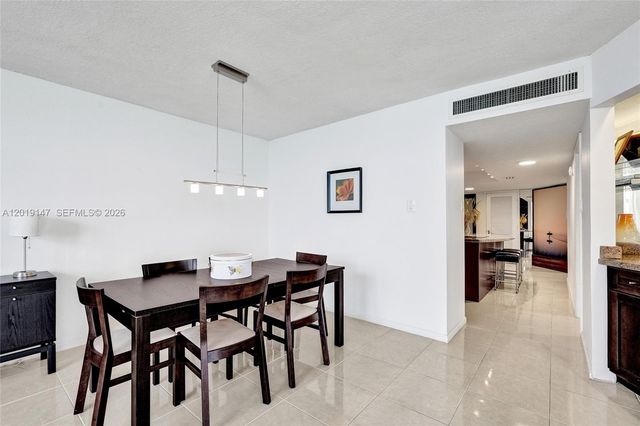 5420 N Ocean Drive 2201, Singer Island, FL 33404