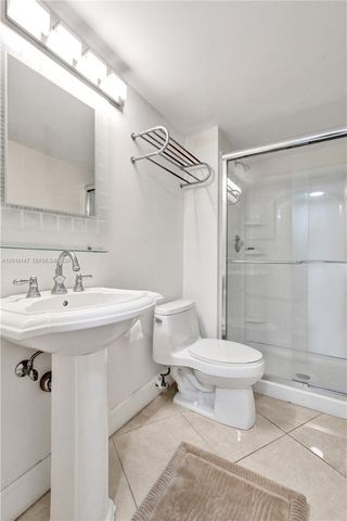 5420 N Ocean Drive 2201, Singer Island, FL 33404