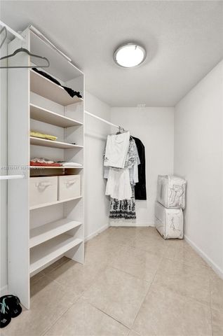 5420 N Ocean Drive 2201, Singer Island, FL 33404