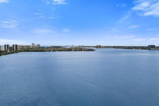 5420 N Ocean Drive 2201, Singer Island, FL 33404