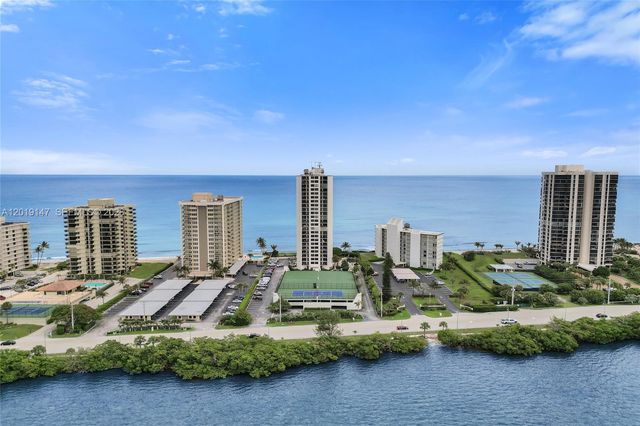 5420 N Ocean Drive 2201, Singer Island, FL 33404