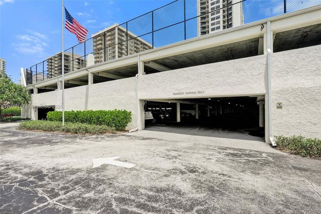 5420 N Ocean Drive 2201, Singer Island, FL 33404
