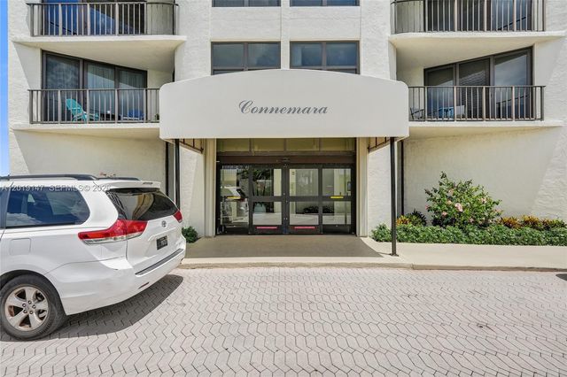 5420 N Ocean Drive 2201, Singer Island, FL 33404
