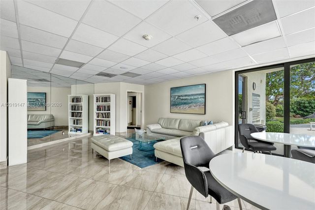5420 N Ocean Drive 2201, Singer Island, FL 33404