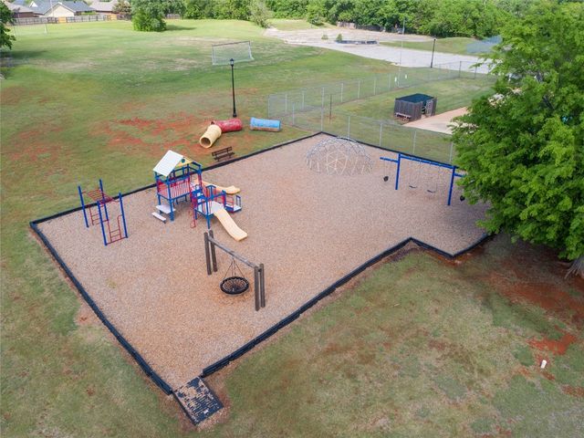 108 Easy Street Court, Edmond, OK 73012
