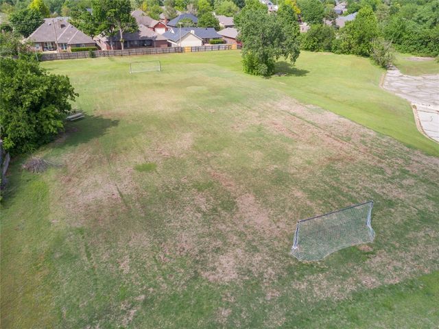 108 Easy Street Court, Edmond, OK 73012
