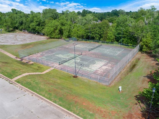 108 Easy Street Court, Edmond, OK 73012