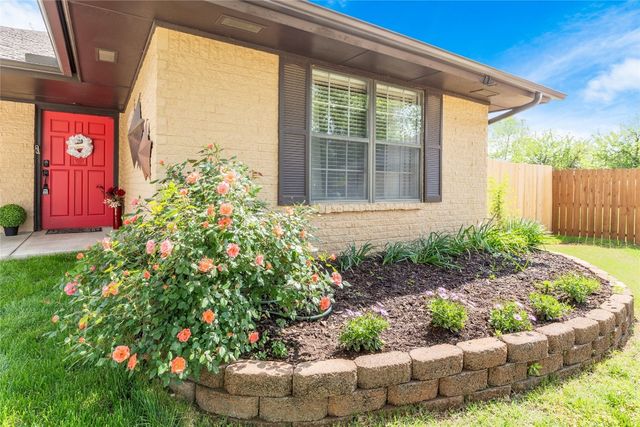 108 Easy Street Court, Edmond, OK 73012