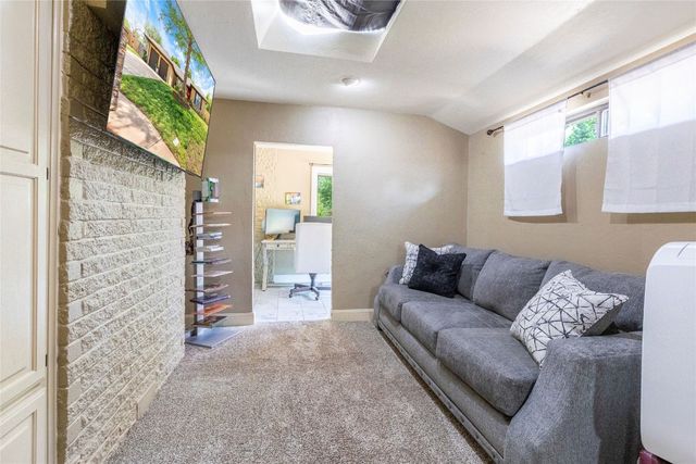 108 Easy Street Court, Edmond, OK 73012