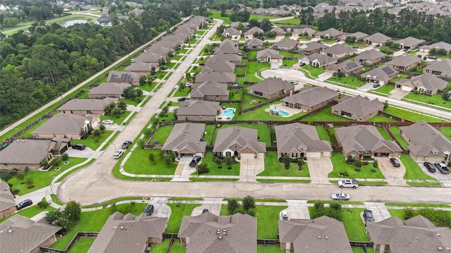 30822 Berkshire Downs Drive, Tomball, TX 77375
