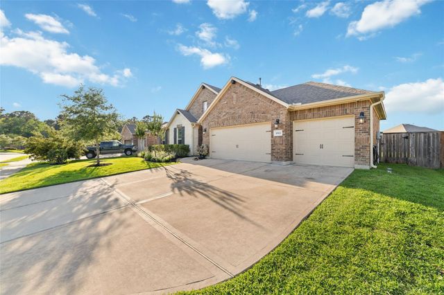 30822 Berkshire Downs Drive, Tomball, TX 77375