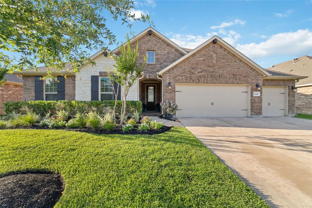 30822 Berkshire Downs Drive, Tomball, TX 77375