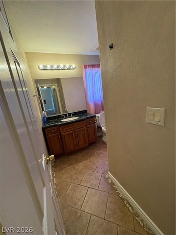 6221 Budnick Circle, Las Vegas, NV 89130