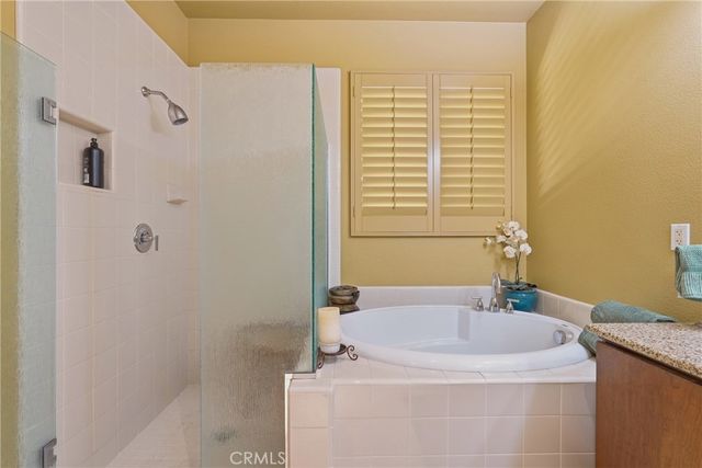 2990 Candlelight Lane, Palm Springs, CA 92264