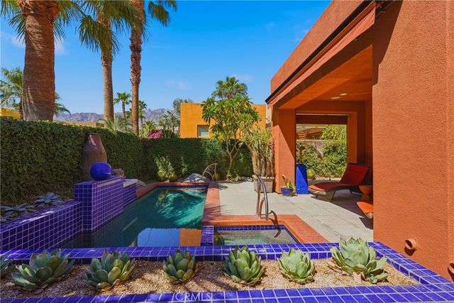 2990 Candlelight Lane, Palm Springs, CA 92264