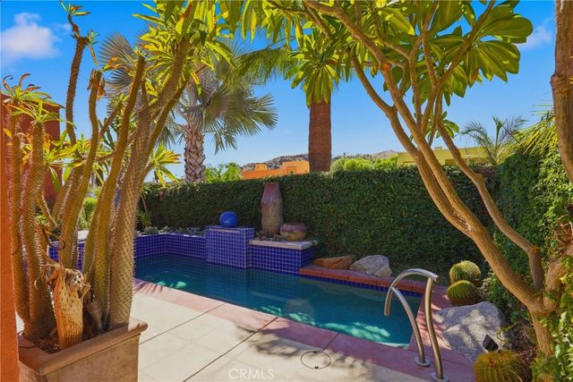 2990 Candlelight Lane, Palm Springs, CA 92264