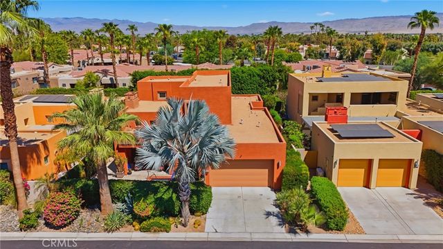 2990 Candlelight Lane, Palm Springs, CA 92264