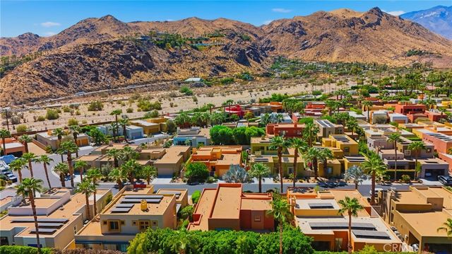 2990 Candlelight Lane, Palm Springs, CA 92264