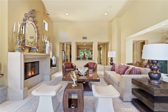 2990 Candlelight Lane, Palm Springs, CA 92264