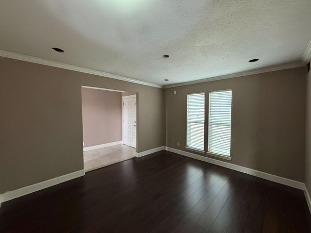 6639 Seaton Valley Drive, Spring, TX 77379