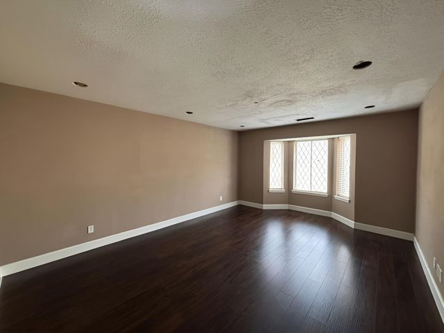 6639 Seaton Valley Drive, Spring, TX 77379