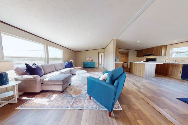 110 S C St, Hillsboro, TN 37342