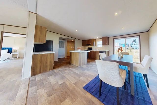 110 S C St, Hillsboro, TN 37342