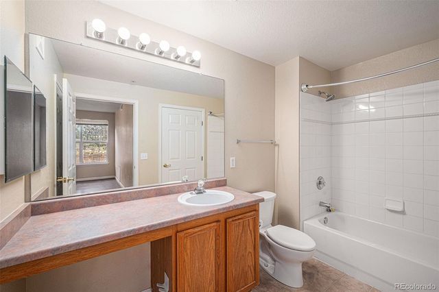 7440 S Blackhawk Street 6-101, Englewood, CO 80112