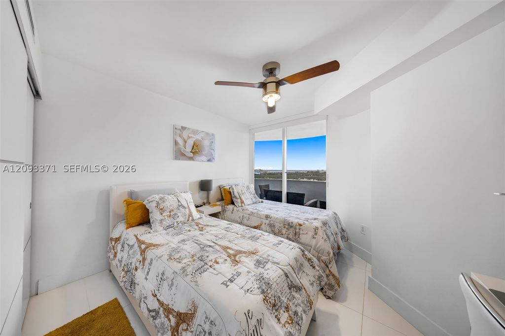 Image 15 of property listing at 6301 Collins Ave 2107, Miami Beach, FL 33141