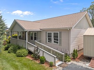 382 Onteora Boulevard, Asheville, NC 28803
