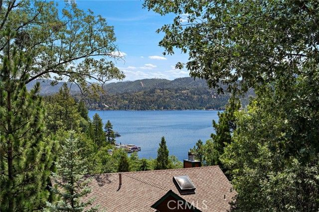 27561 North Bay, Lake Arrowhead, CA 92352