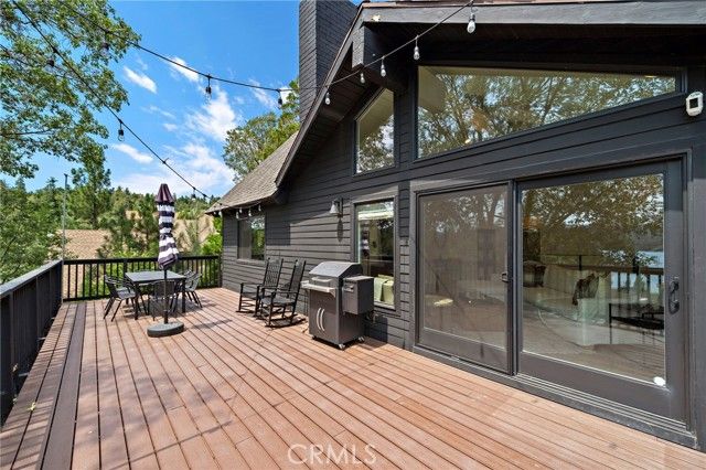 27561 North Bay, Lake Arrowhead, CA 92352