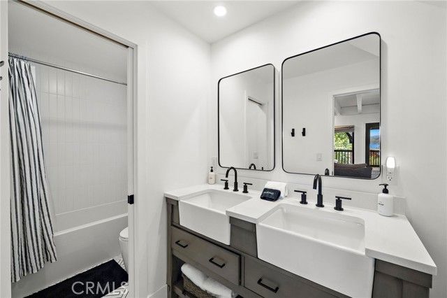 27561 North Bay, Lake Arrowhead, CA 92352