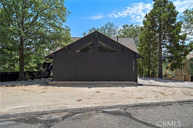 27561 North Bay, Lake Arrowhead, CA 92352