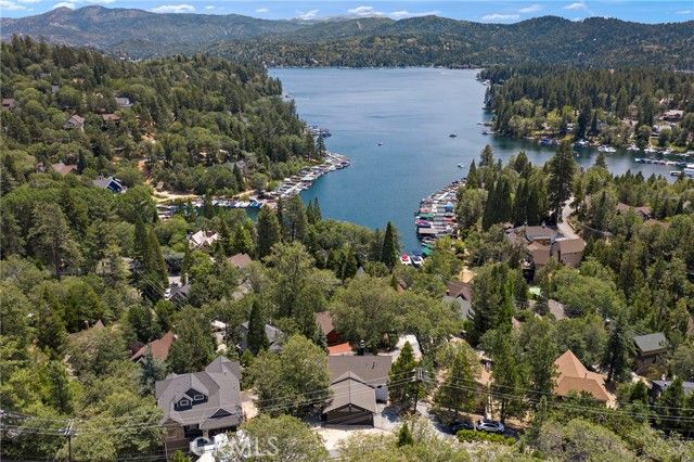 27561 North Bay, Lake Arrowhead, CA 92352