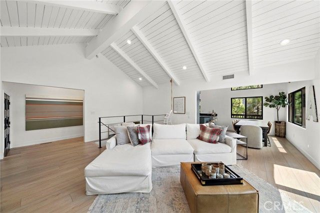 27561 North Bay, Lake Arrowhead, CA 92352