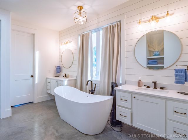 288 Channel Point, Canadian, OK 74432