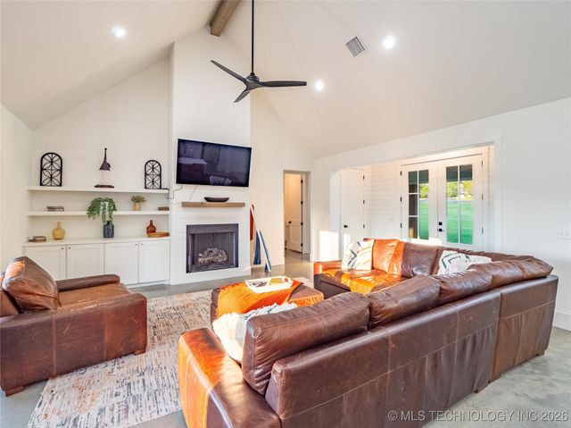 288 Channel Point, Canadian, OK 74432