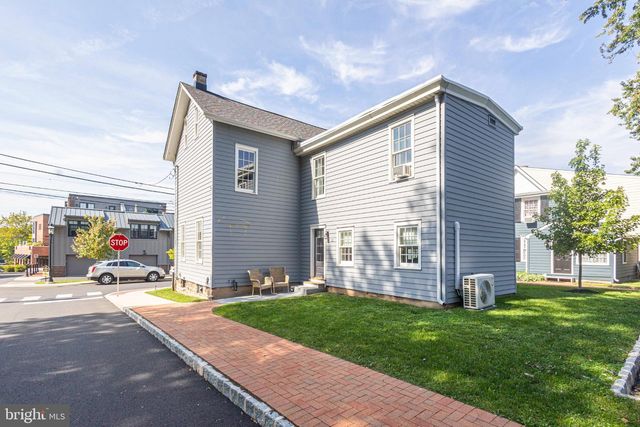 211 COURT ST, Newtown, PA 18940