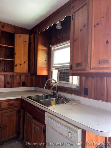 10199 Aberdeen Road, Aberdeen, NC 28315