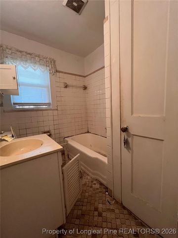 10199 Aberdeen Road, Aberdeen, NC 28315