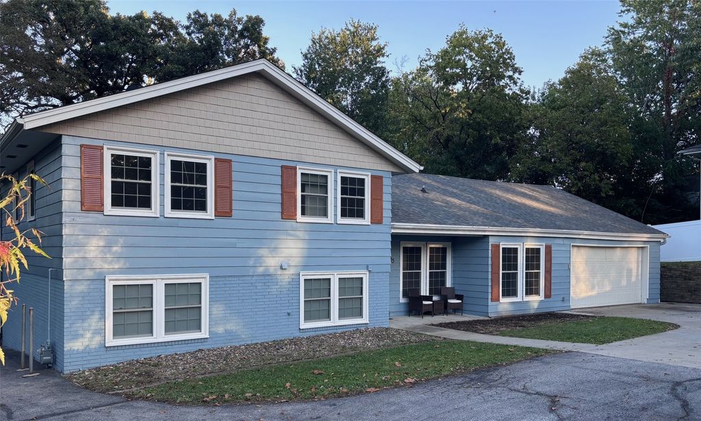 725 N 5th Street, Carlisle, IA 50047