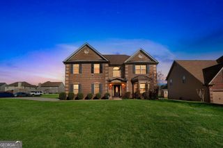 125 Avondale Drive, Mcdonough, GA 30253