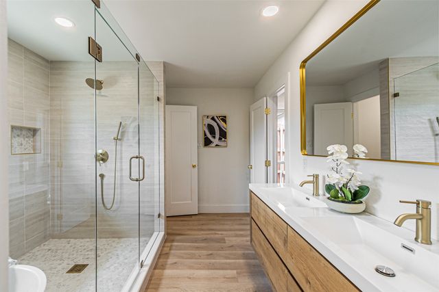 2220 Greenvalley Drive, Carrollton, TX 75007