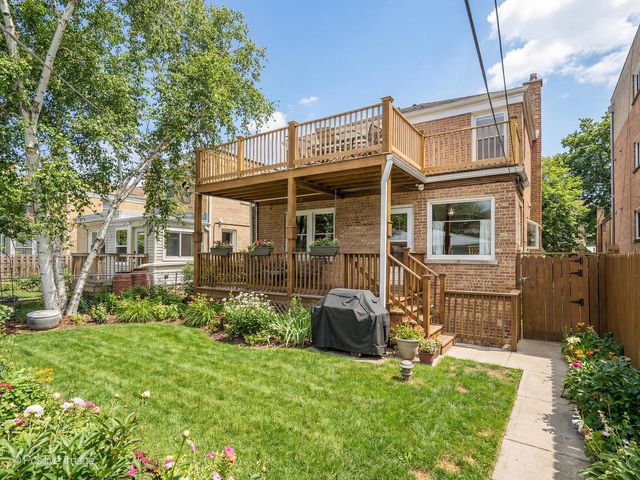 5706 N Mozart Street, Chicago, IL 60659